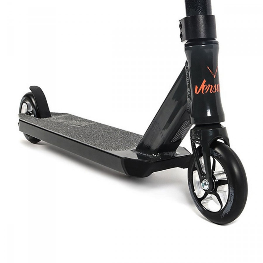 Versatyl Scooter Complete Bloody Mary 2019